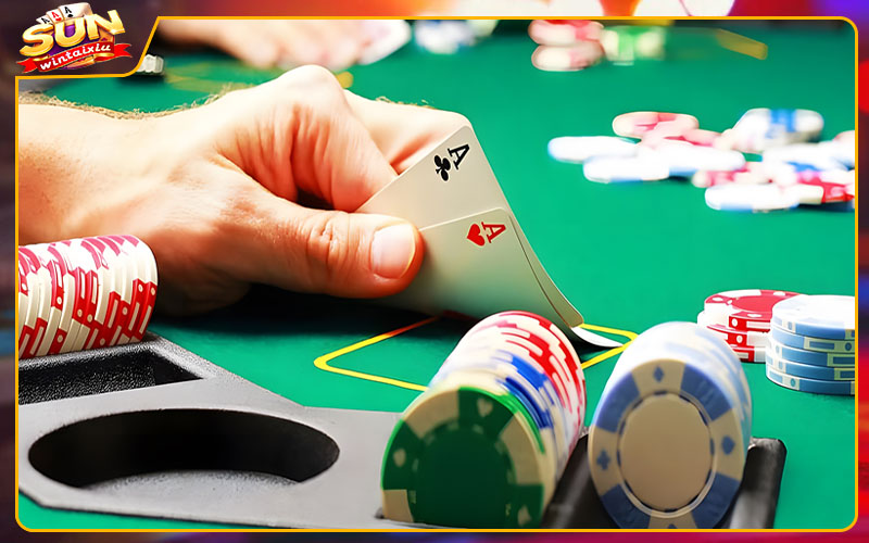 Straddle poker l&agrave; g&igrave;?